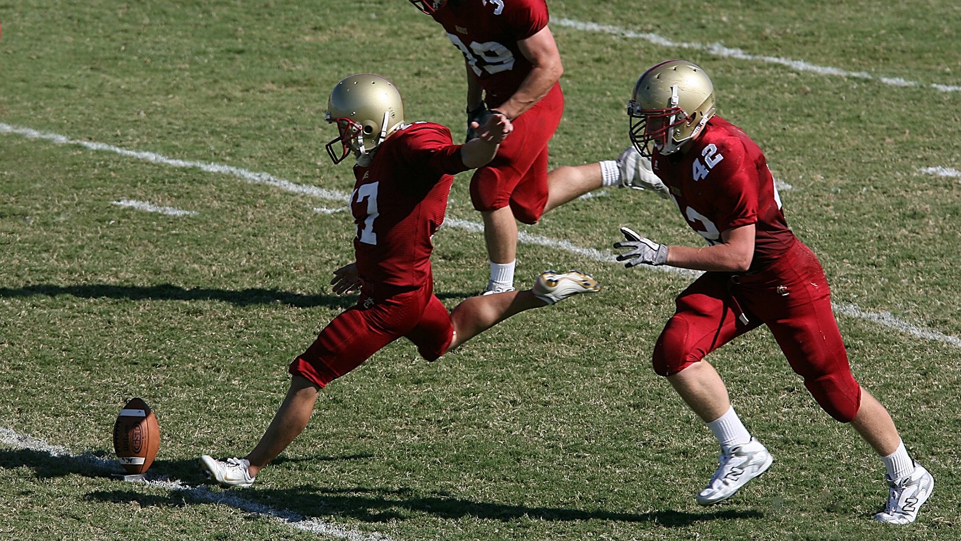 爱游戏下载-【自动判罚的未来】科技怎样帮助裁判做出更准确的决定?,自动制裁是什么意思